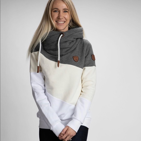 wanakome selene hoodie